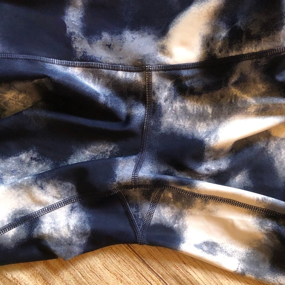 Old Navy PowerSoft Leggings - Picture 7 of 7